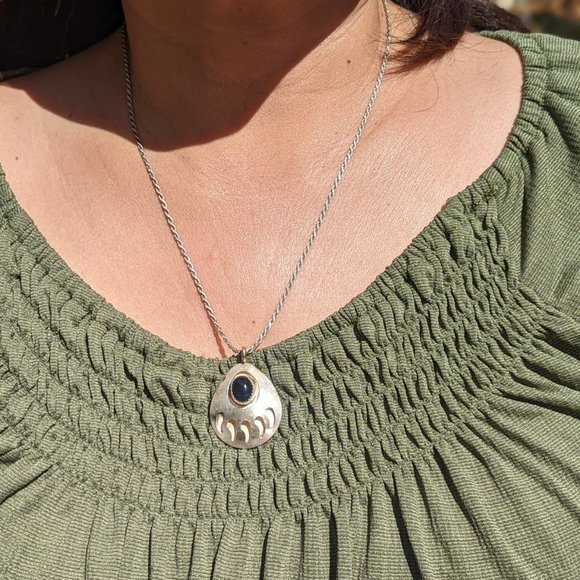 Native American Bear Foot Jet Pendant Rope Chain Necklace, Dead Pawn Handmade*** - Picture 5 of 7